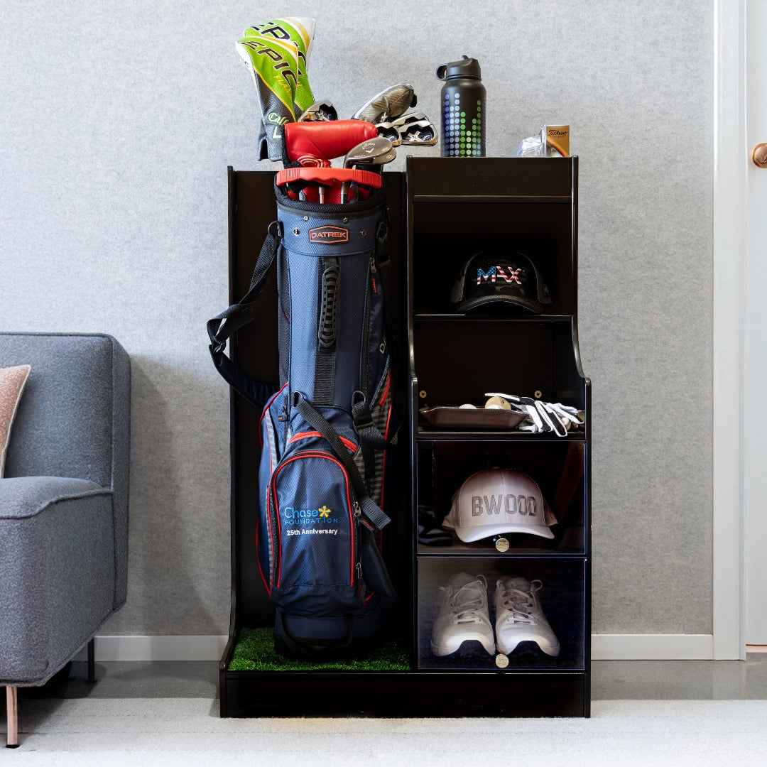 SNEAKER THRONE Golf Throne - Golf Bag Storage