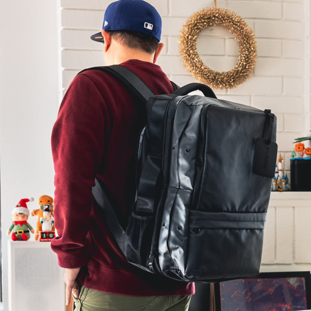 SNEAKER THRONE Travel Throne Sneaker Backpack